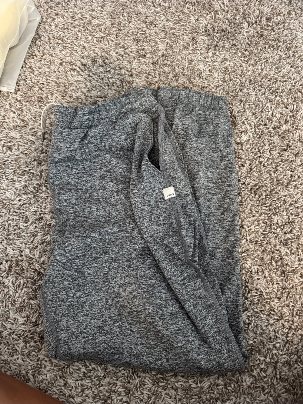 Vuori joggers size small heather grey NEVER WORN